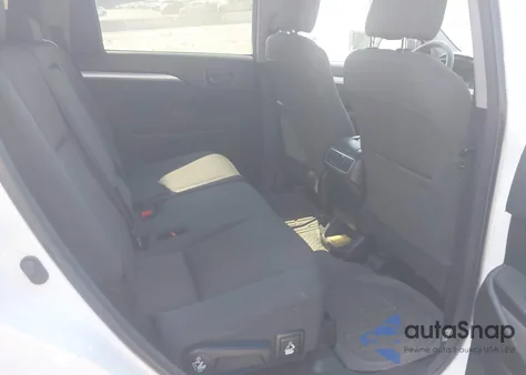 2018 Toyota Highlander Le из США, поврежденный, VIN 5TDZARFH7JS041682